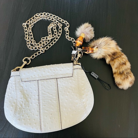 GUCCI Smilla Ostrich handbag/clutch with racoon tails - Picture 3 of 12